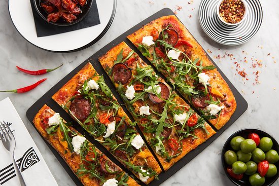 مطعم بيتزا اكسبرس PizzaExpress