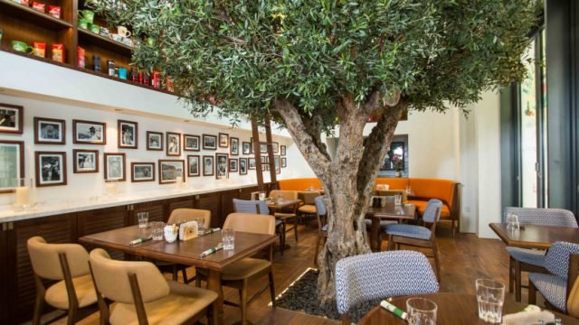 Urth Caffe (الأسعار + المنيو + الموقع )