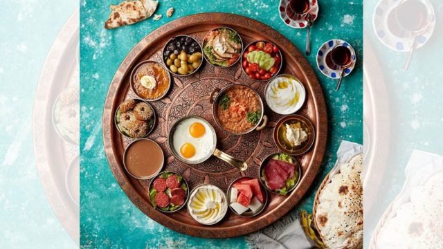 افضل 10مطاعم لامير للفطور ( الأسعار + المنيو + الموقع )