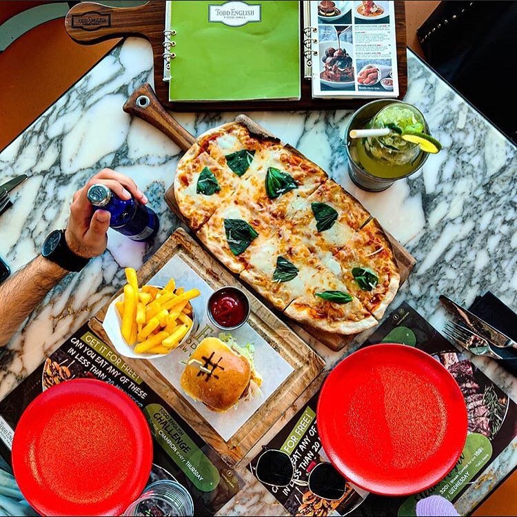 مطعم Todd English Food Hall