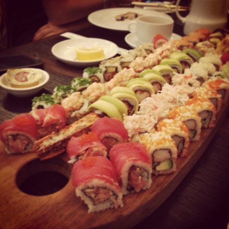 مطعم Salmontini / سالمونتيني (الأسعار + المنيو + الموقع )