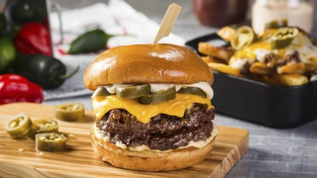 مطعم بليز برجر  Blaze Burgers (الأسعار + المنيو + الموقع )