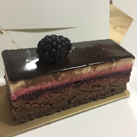 مطعم باك مارت غورميه