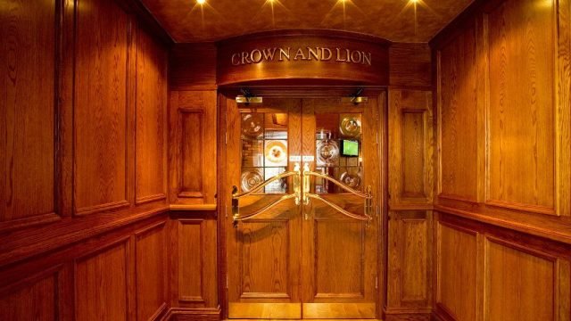 كراون اند ليون  CROWN & LION (الأسعار + المنيو + الموقع )