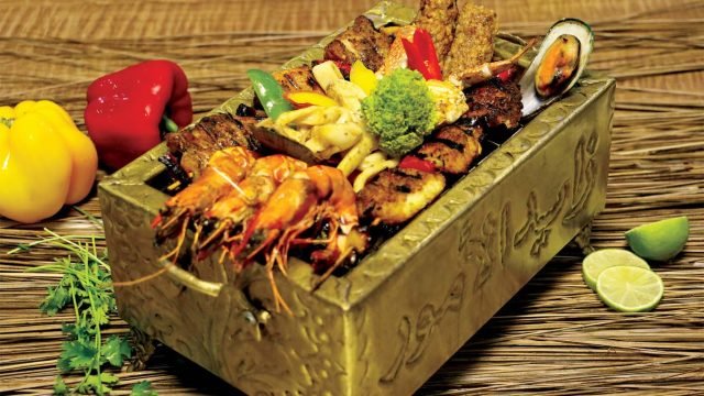 مطعم زايد الامور للاسماك (الأسعار + المنيو + الموقع )