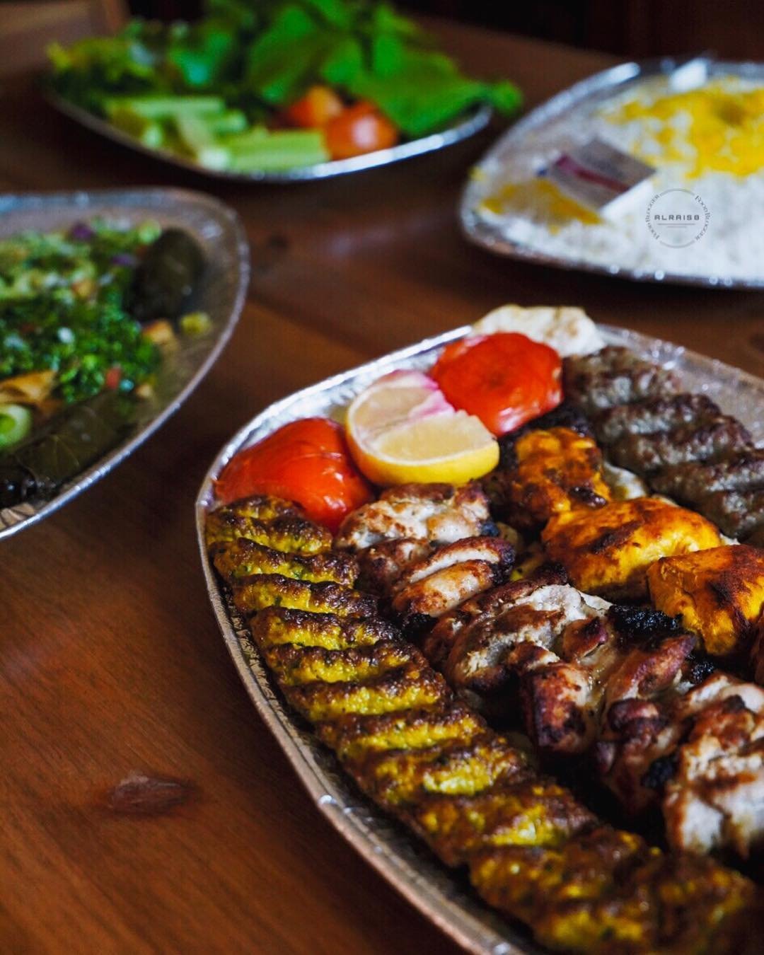 مطاعم إيرانية في دبي ( الأسعار + المنيو + الموقع )