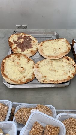 مطعم مخبز الريف اللبناني