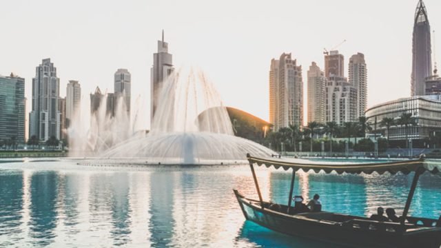 مطاعم قريبة من نافورة دبي ( الأسعار + المنيو + الموقع )