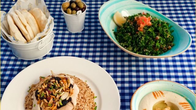مطعم يا ليندا دبي Ya linda Restaurant (الأسعار+ المنيو+ الموقع)