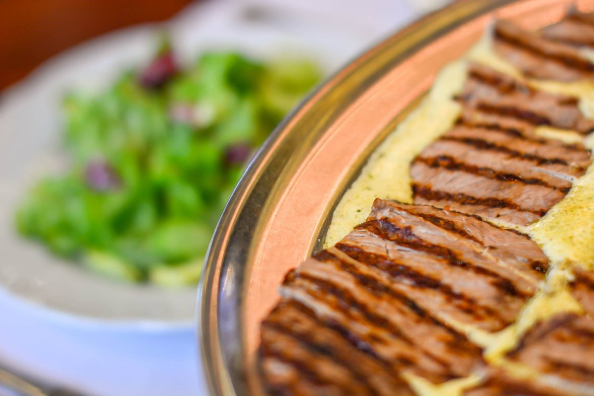 مطعم انتروكوت كافية دو باريس أبوظبي (الأسعار+ المنيو+ الموقع)