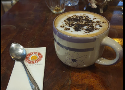Tea Junction Cafe and Lounge 