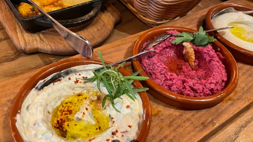 مطعم اواني دبى 