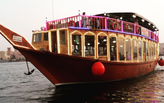 مطعم Dhow Cruise Dubai Harbour