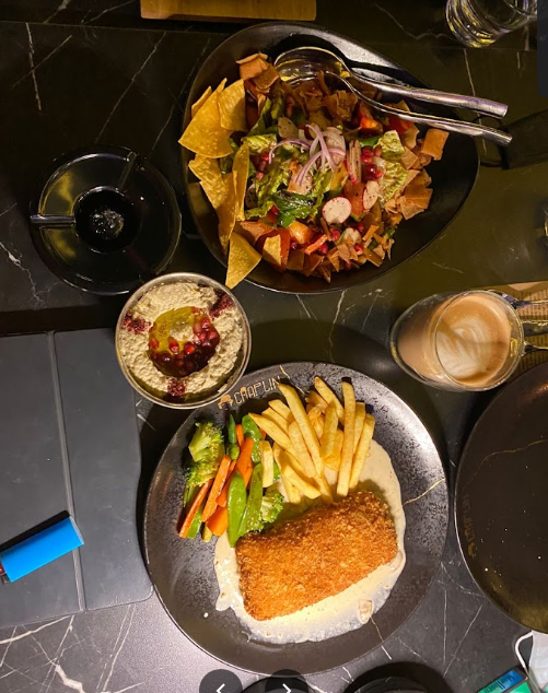 Chaplin restaurant & cafe دبي