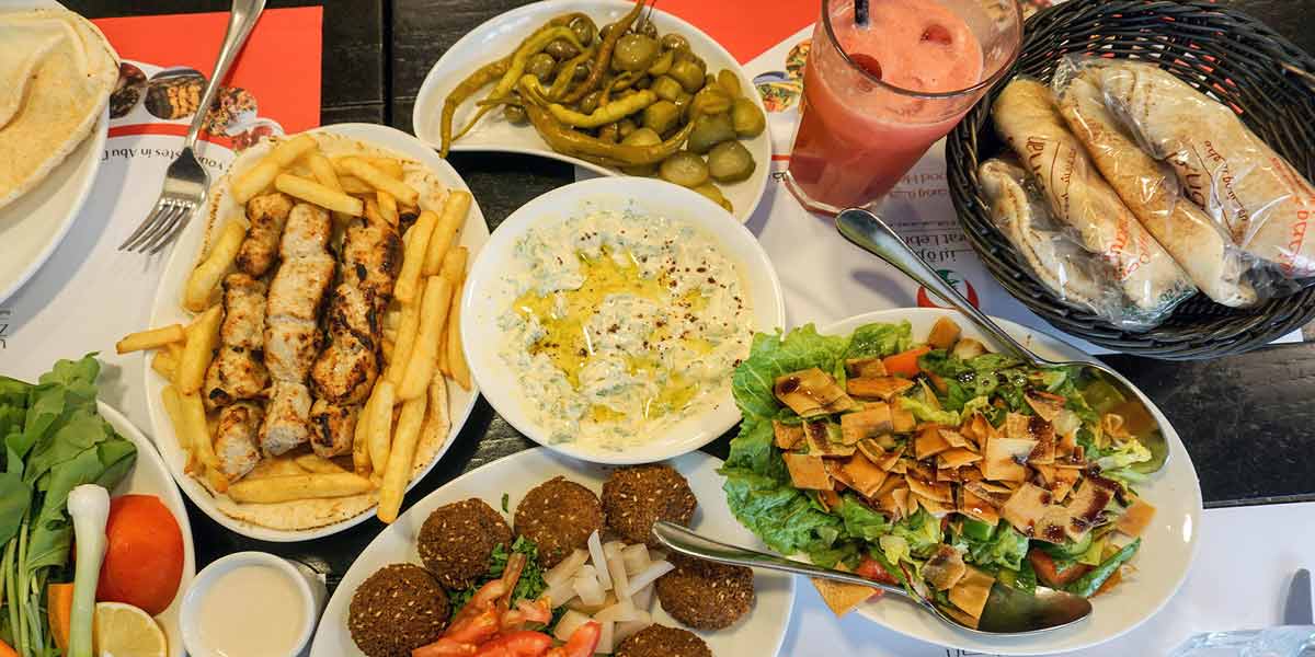 مطاعم شارع الشيخ راشد دبي