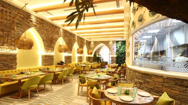 مطعم فردوردة دبي (الأسعار + المنيو + الموقع )