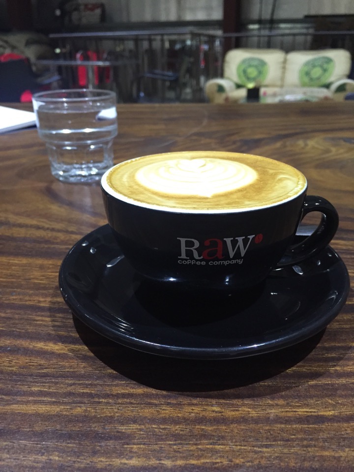 كافيه Raw Coffee Company