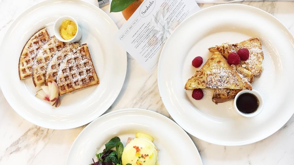مقهي سارابيث Sarabeth’s - مطل البجيري الرياض