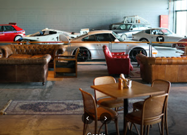 Flat 12 Cafe دبي